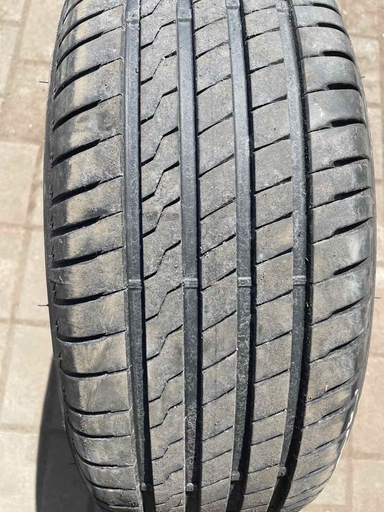 Шини Firestone 215/60r16