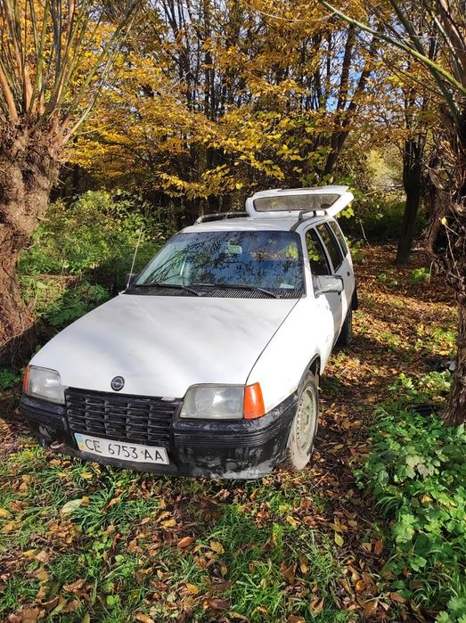 Опель кадет уневерсал