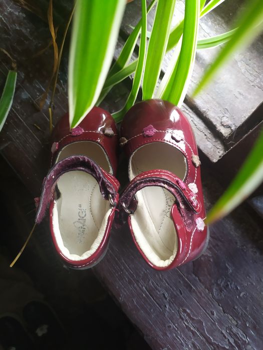 Дитячі лаковані туфельки