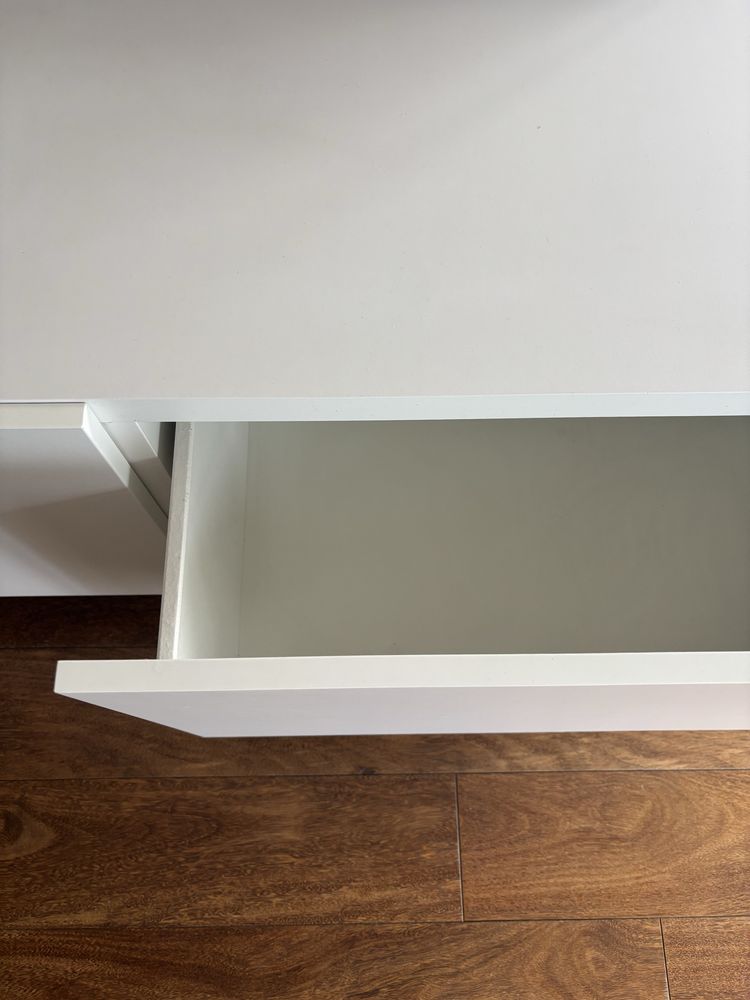 Móvel de TV arrumação BESTÅ Ikea com 3 gavetas