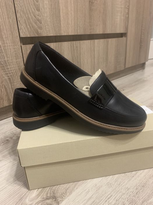 Лоферы новые Clarks р39