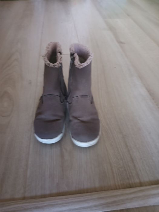 Buty jesienne, zimowe kozaczki 26