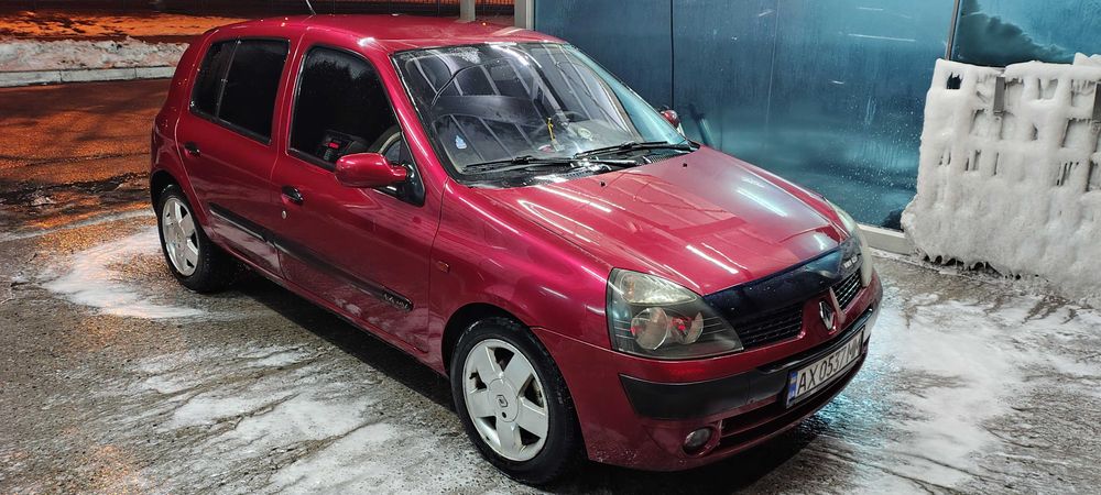 Продам Renault Clio, 1.4 16v на автомате.