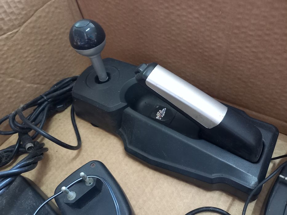 Volante Mclaren para PlayStation 2