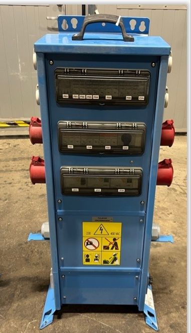 Quadro de Distribuição Elétrico Industrial 63A • 400V • Portátil • Mul