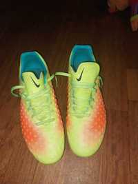 Korki nike magista