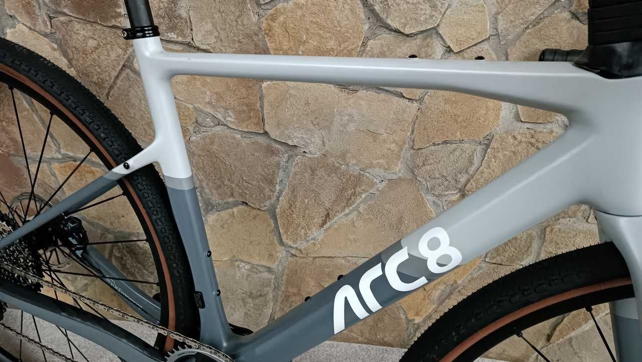 Новий карбоновий гревел ARC8 Eero Force ASX eTap Carbon Gravel Bike