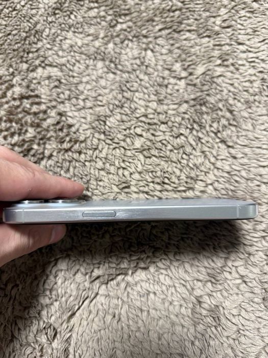 Iphone 15pro natural titanium 128 гб