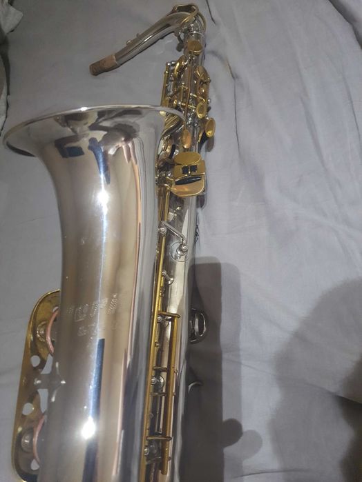 Saxofone tenor melody em C Dó raridade