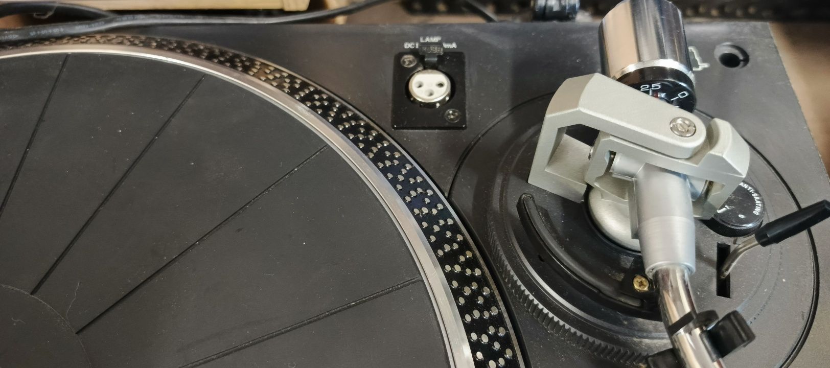 Gramofon Lenco L-3807