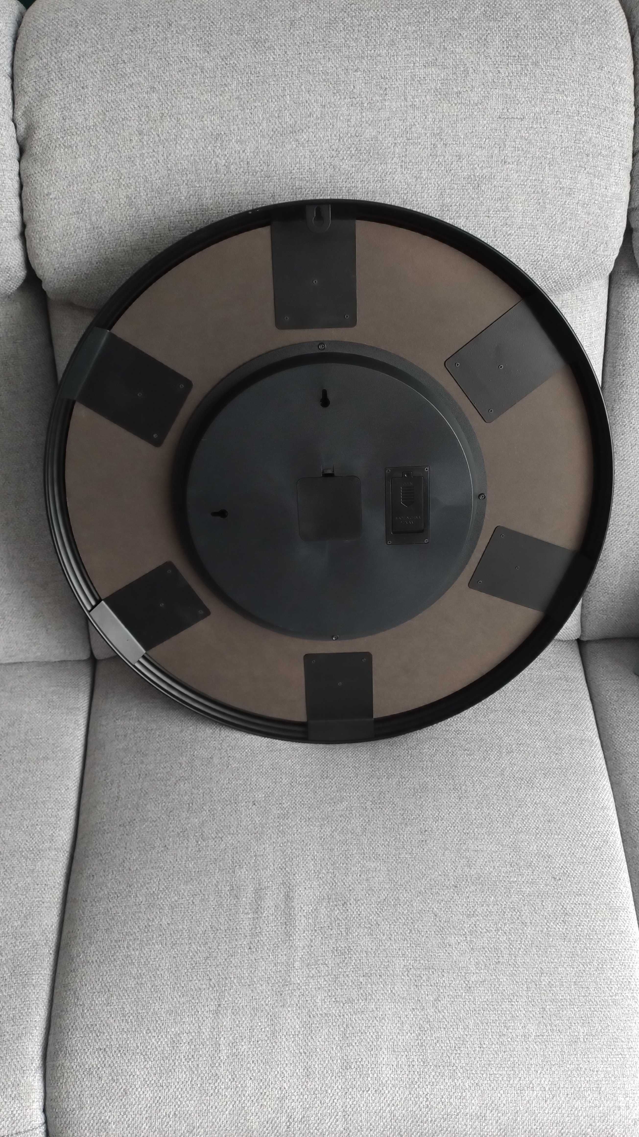 Zegar ścienny z ruchomym mechanizmem okrągły 60cm