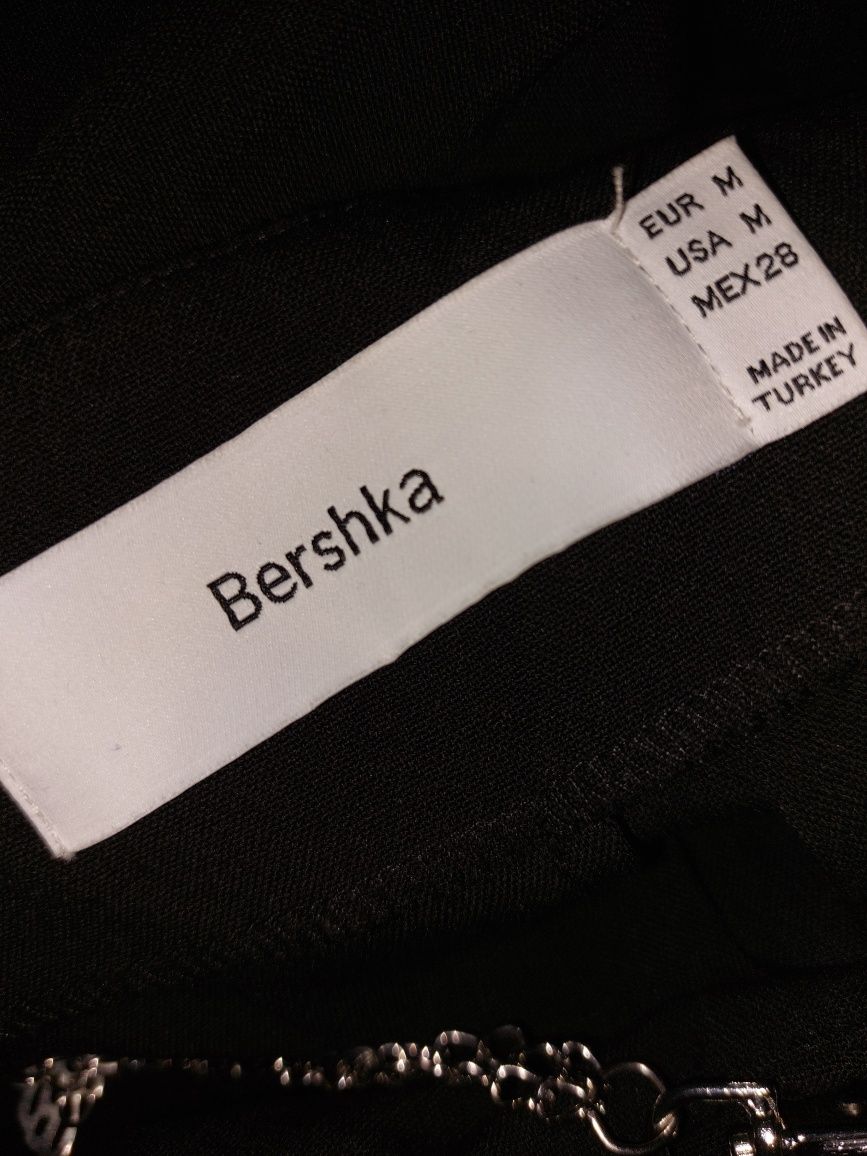 Спідниця Bershka чорна з метеликами