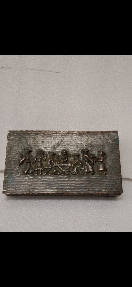 Pudełko mosiężno-drewnoane po cygaretkach vintage