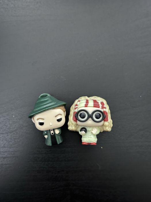 Bonecos Kinder Joy Stranger Things/ Harry Potter funko pops