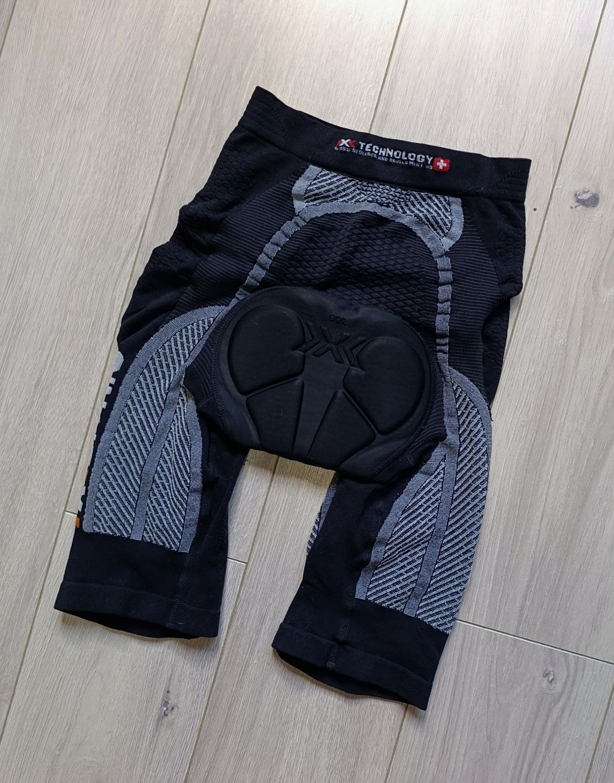Damskie spodenki rowerowe X-Bionic roz.S