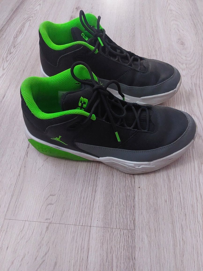 Buty Jordan max Aura 3