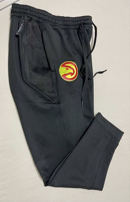 Спортивні брюки Nike