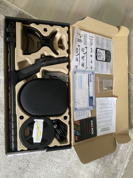 Minelab Equinox 900 — повний комплект, як новий!