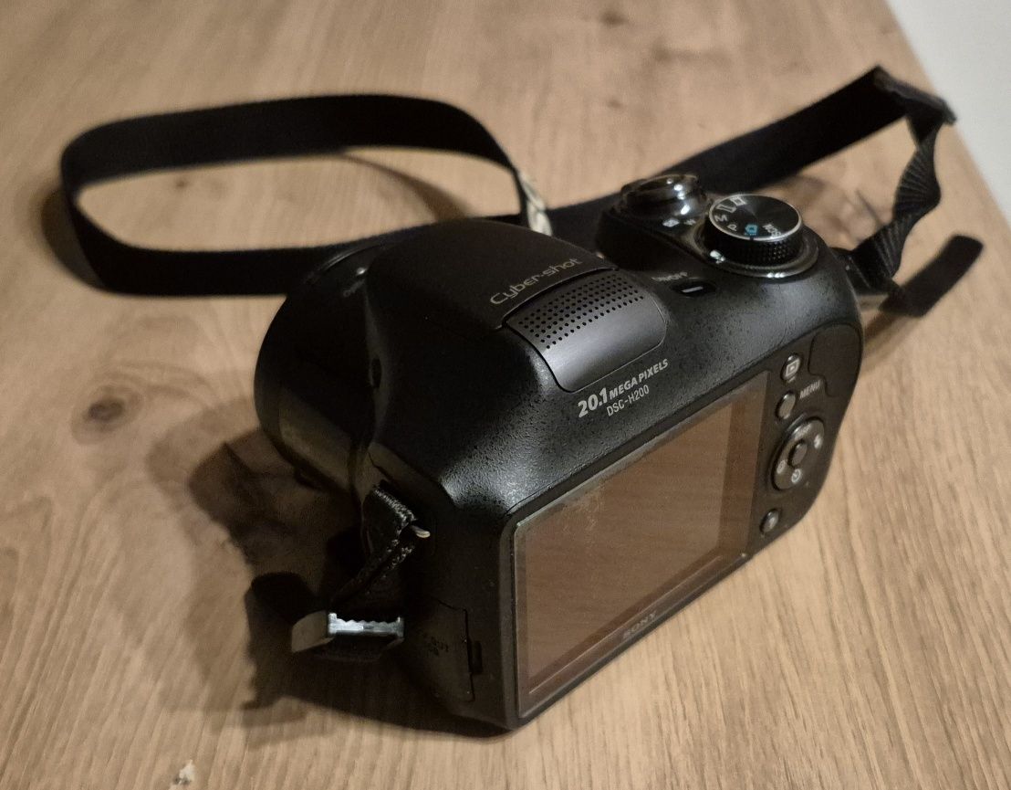 Aparat SONY cyber-shot DSC-H200 20,1 Mpix