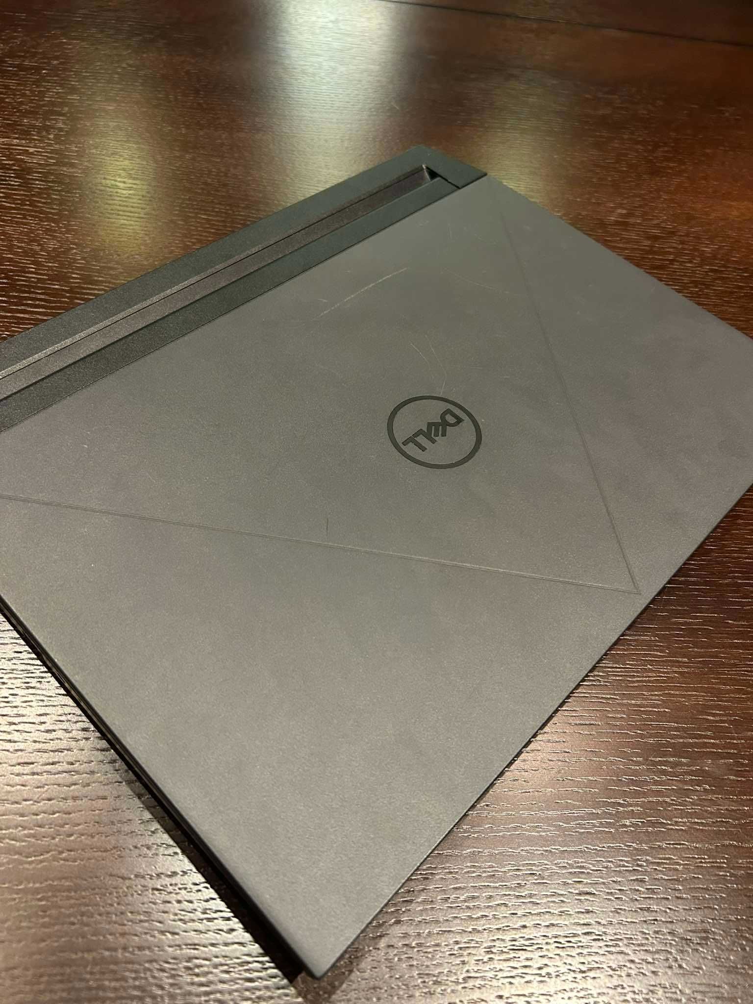 Laptop DELL Inspiron