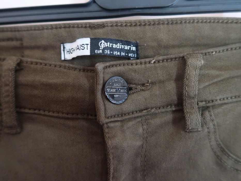 High Waisted Jeans