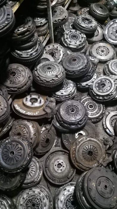 Зчеплення сцепление диск діск демпферный маховик Audi.Volkswagen. WAG