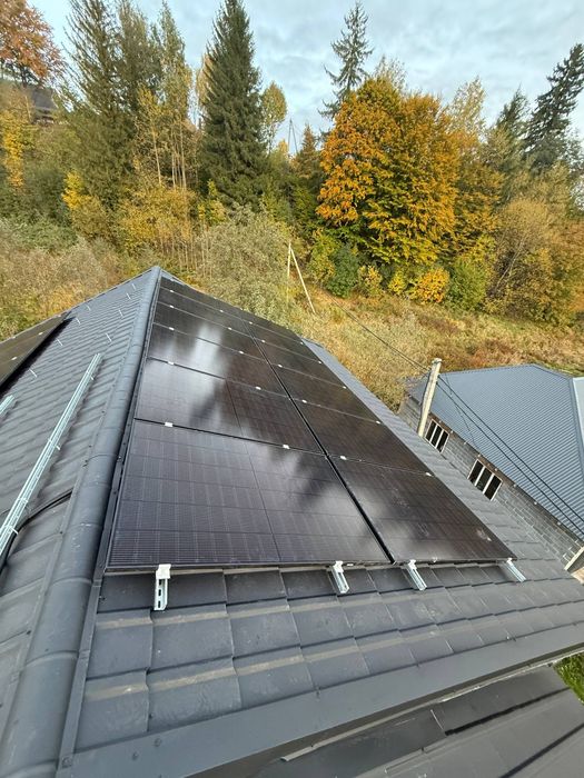 Монтаж сонячних панелей