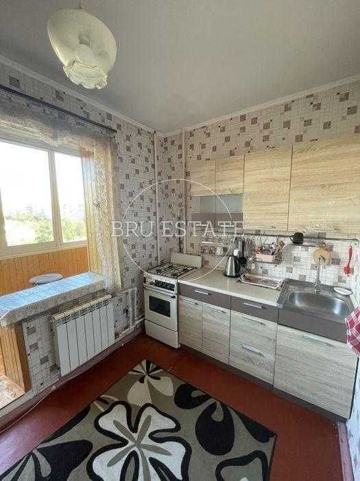 Продам 1 к  на вул. Червоної Калини 26 б   Троєщина