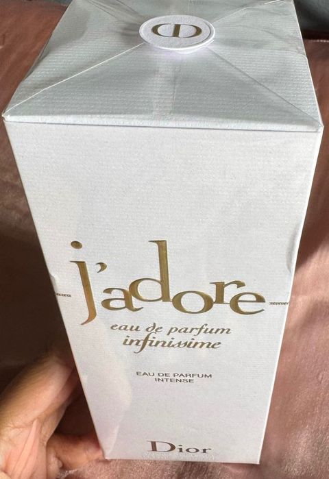 Perfume j’adore selado