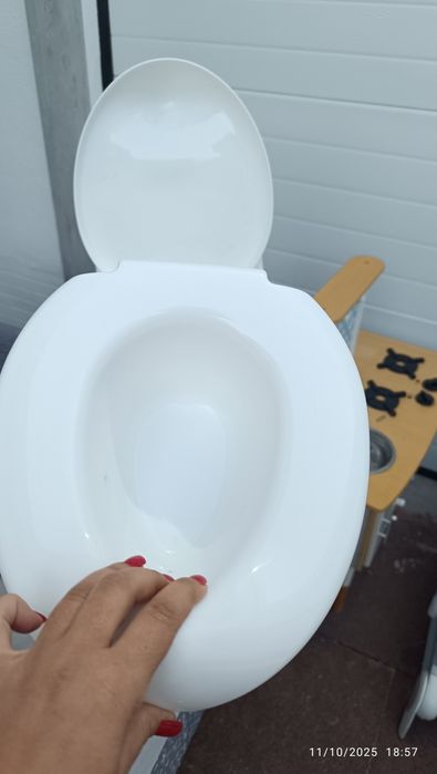 Sanita criança portátil como nova