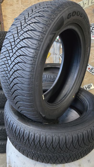 Coodyear  205/55/16