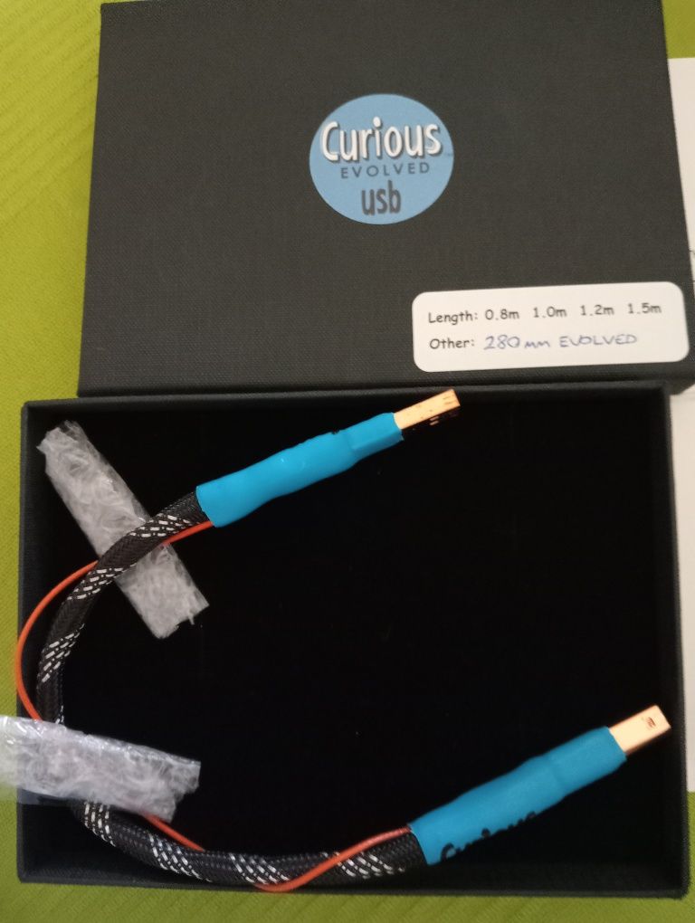 Curious Cable USB