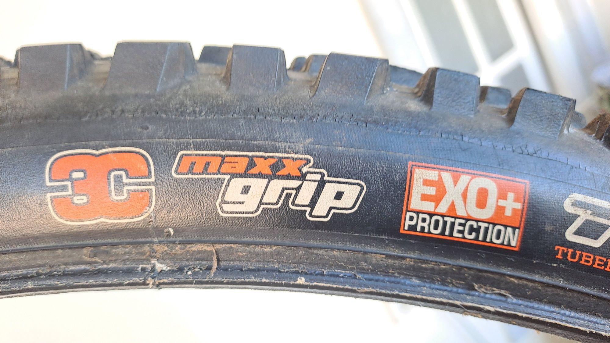Maxxis Assegai maxx grip 29" 2,4