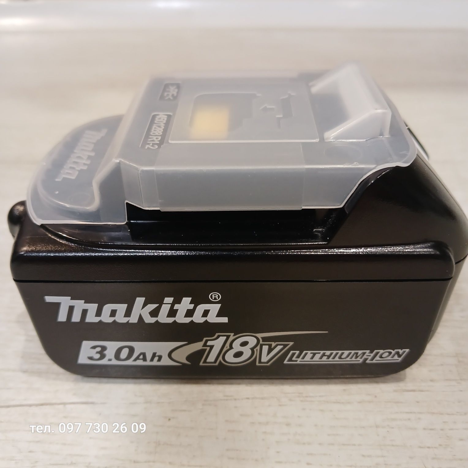 Акумулятор makita bl 1830  lxt 18 вольт 3 ампери