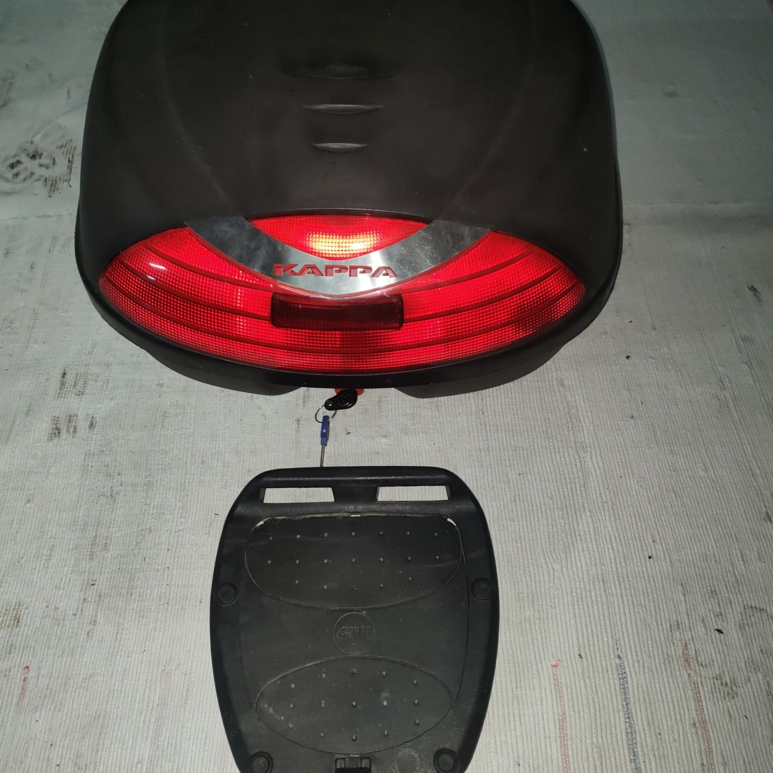 TopCase Kappa + Suporte Givi