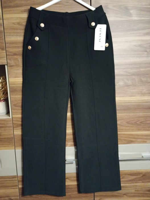 Damskie spodnie ocieplane, czarne, nowe