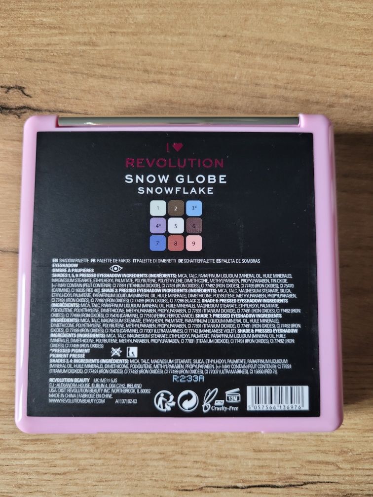 Paleta cieni Makeup Revolution Snow Globe