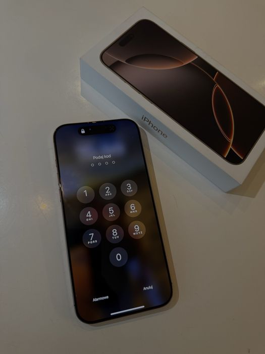iPhone 16 Pro Max 256 GB Tytan pustynny stan idealny!!