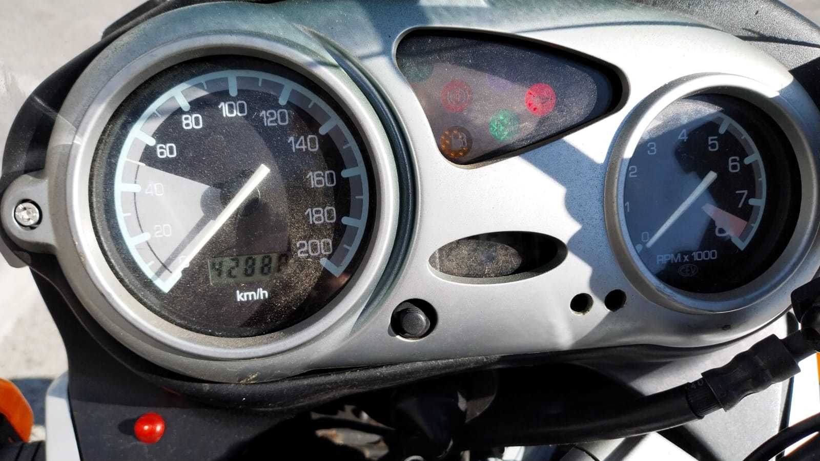 MOTO BMW GS660 Bom Estado