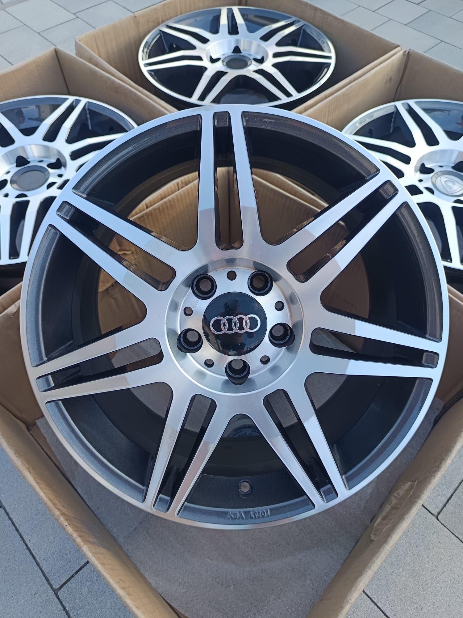 #AL2 Alufelgi R17 5x112 ET40 Audi A4 A5 A6 A8 Q3 Q5 Skoda Superb