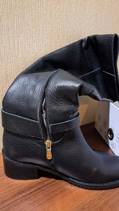 Нові жіночі чоботи єврозима