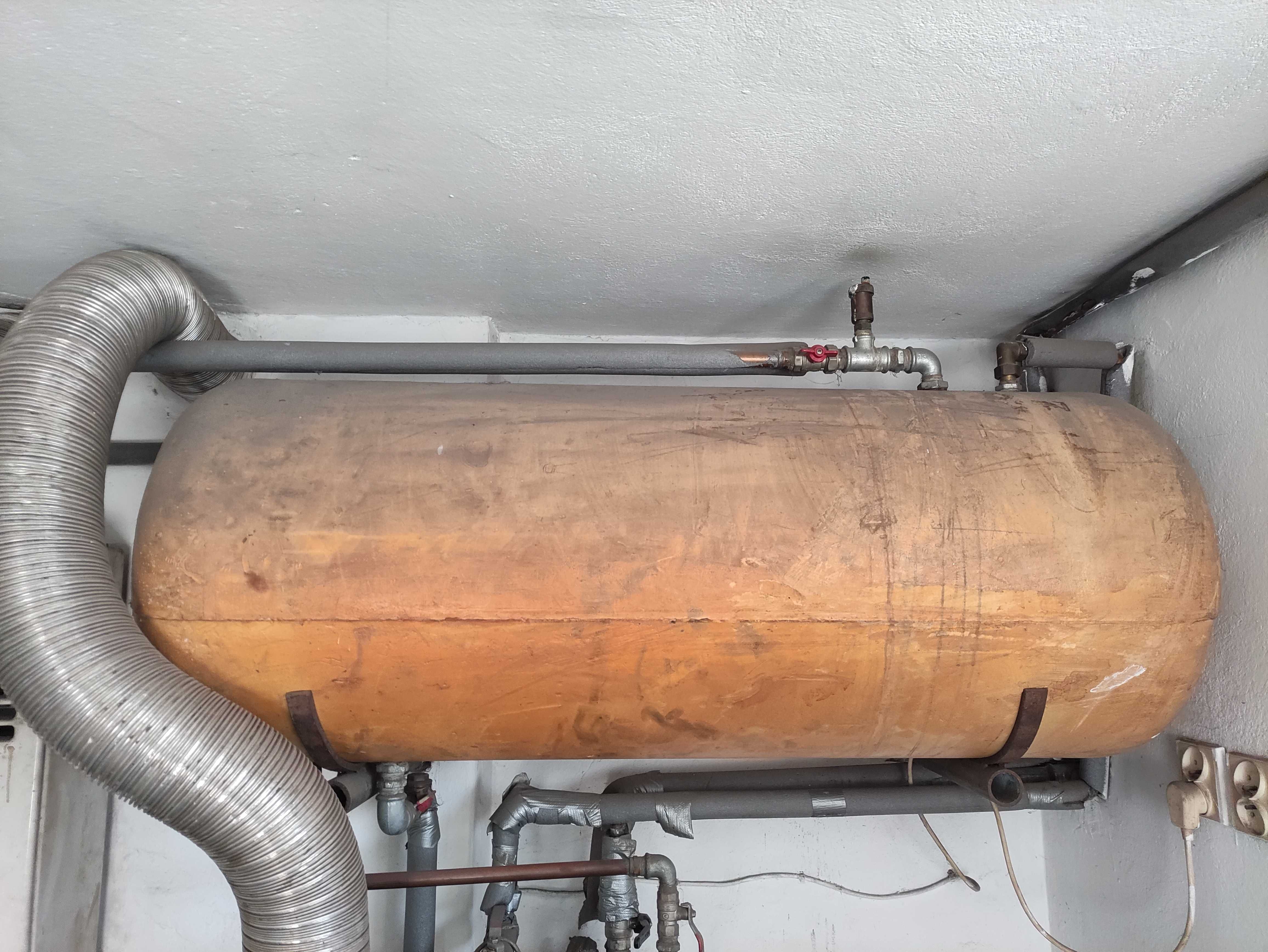 Mocowania mocowanie zbiornika CWU bojler Galmet 140l na ścianę solidne