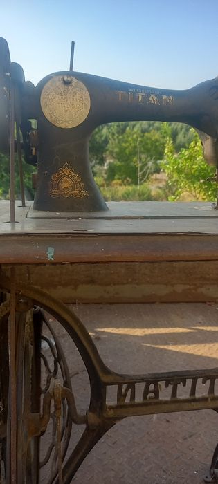 Máquina de costura antiga