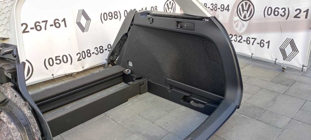 Golf 7 комплект багажника 5G9867427 фальш пол