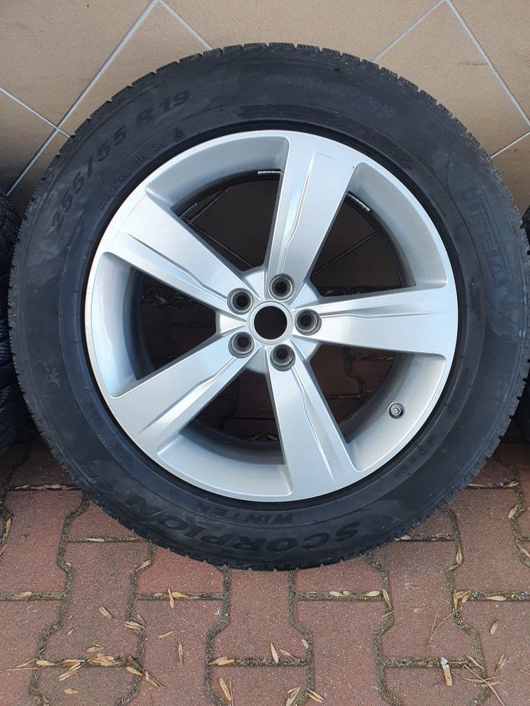 Oryginalne Felgi 19" Land Rover Velar 5x108 Et45