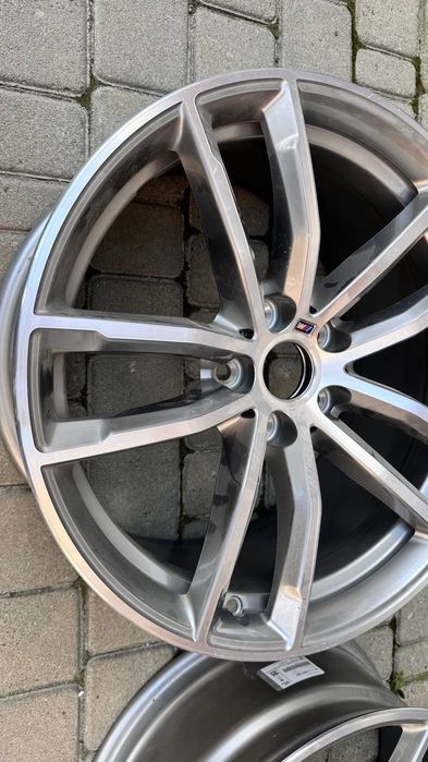 Продам диски BMW оригінал в наявності 1 диск   r18*8