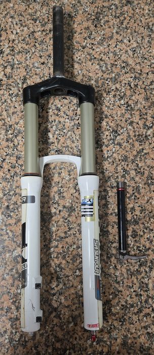 Suspensão SR Suntour Dulolux RCA 180mm