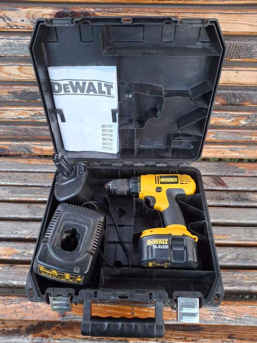 Шуруповерт шурупокрут DeWalt