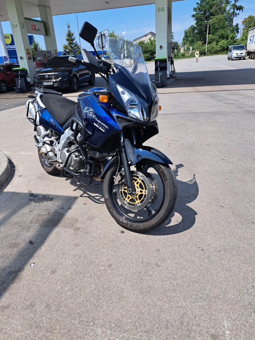 Suzuki v-strom 1000 сузукі