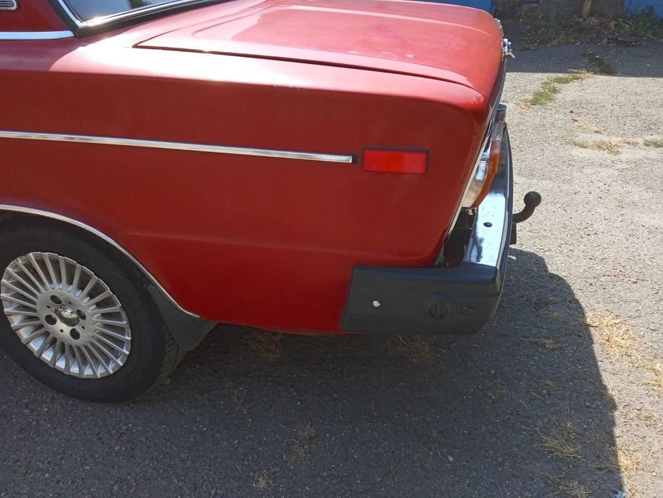 ВАЗ 2103 імпортний варіант підвищеної комфортності